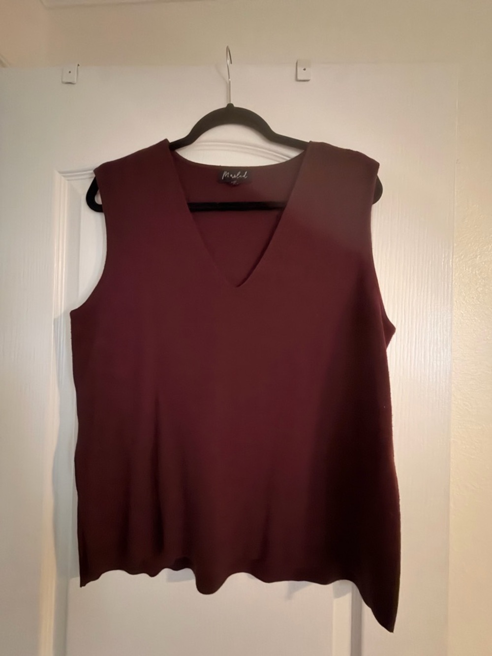 Marled V-Neck Sleeveless Knit Tank - Wine